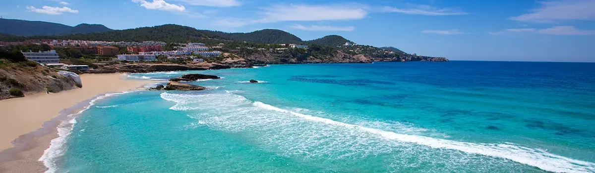 dónde dormir en Cala Tarida