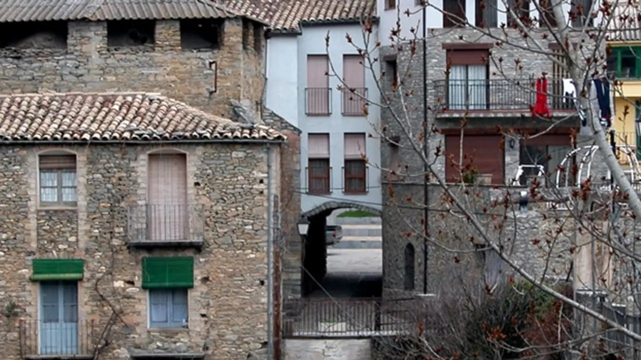 Dónde dormir en Montañana