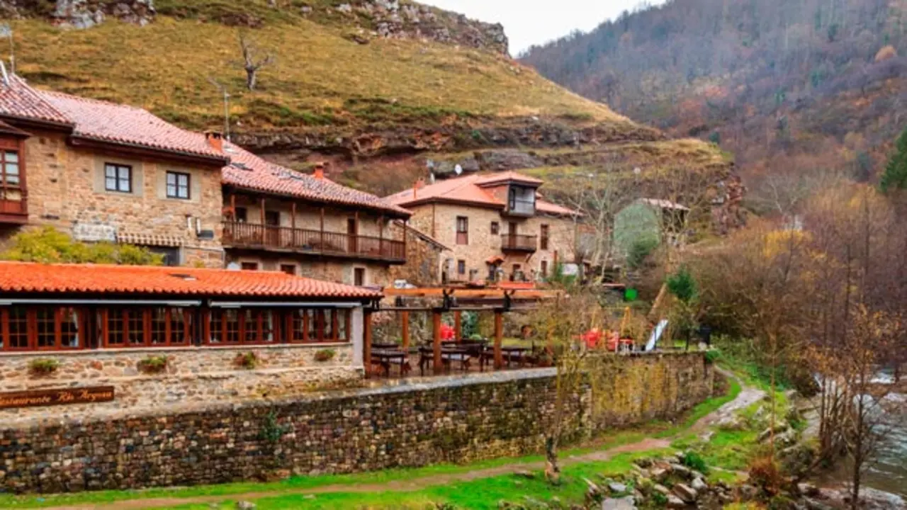 Dónde dormir en Bárcena Mayor