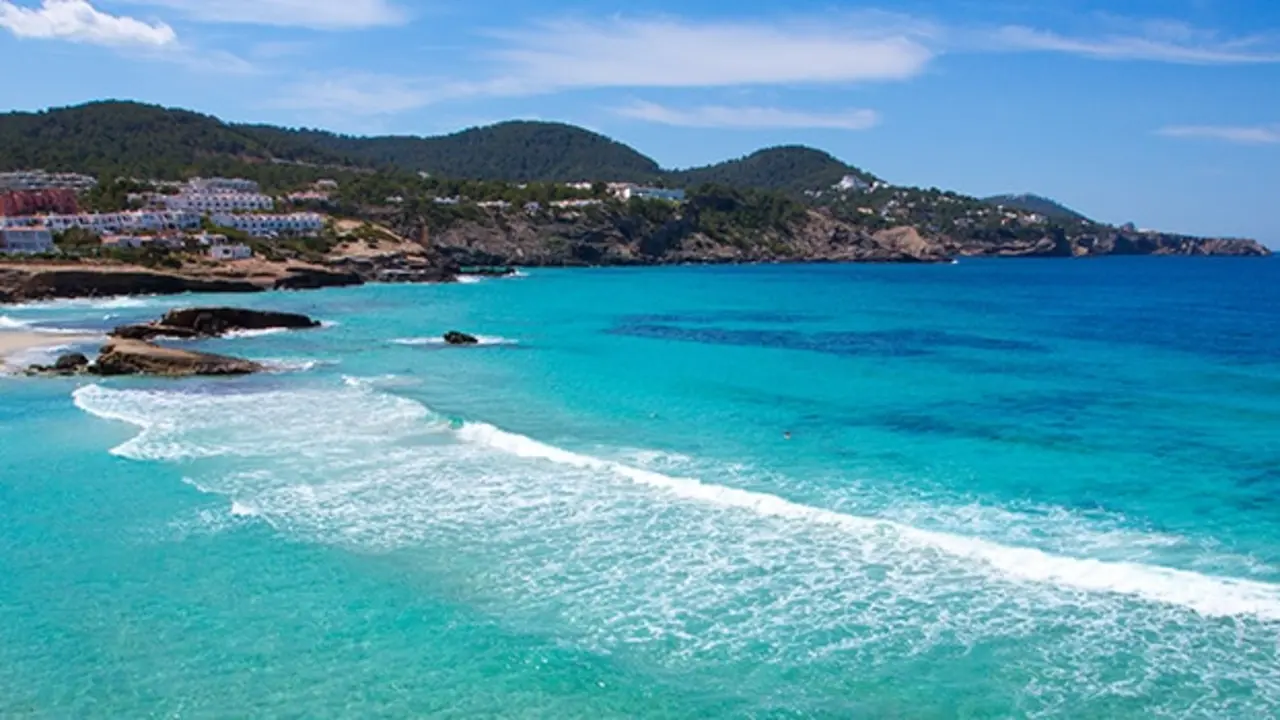 dónde dormir en Cala Tarida