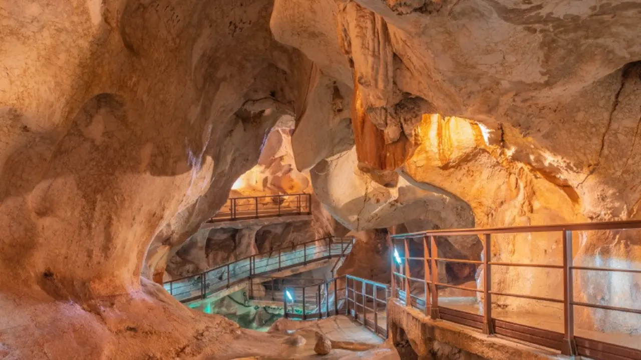 Grotte au Trésor | Source : turismoenrincon.es
