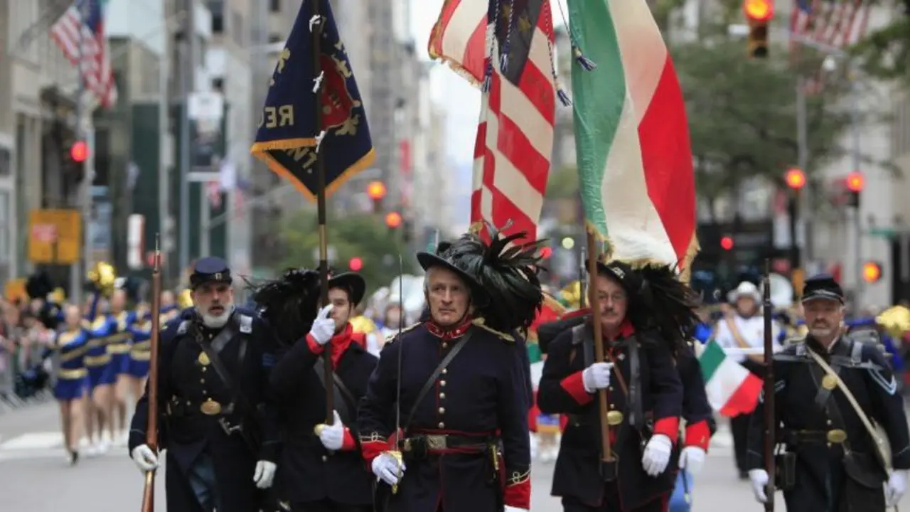 Défilé du Columbus Day sur la Cinquième Avenue. | Shutterstock