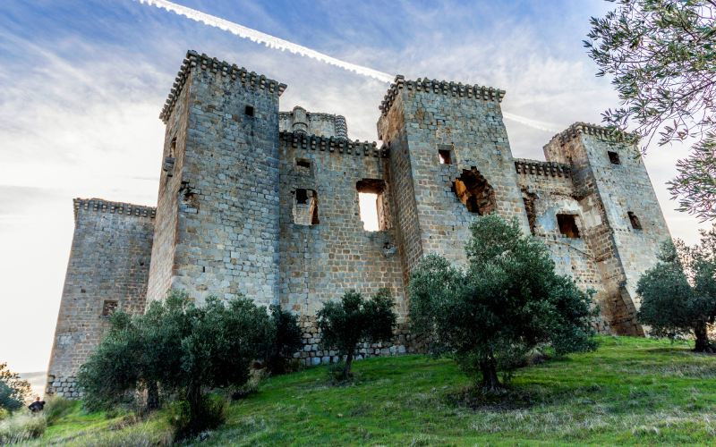 Tours du périmètre du château de Belalcázar