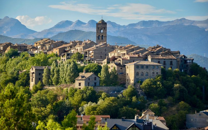 Vue panoramique d'Aínsa