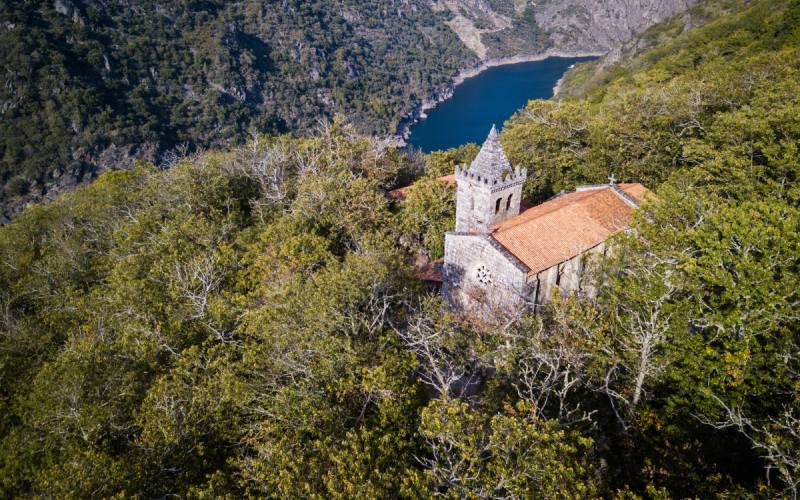 Vue de la zone du monastère de Santa Cristina de Ribas de Sil