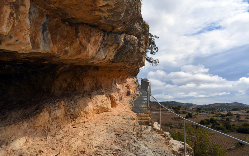 Rochers de Morella la Vella qui abritent les peintures rupestres du Levant