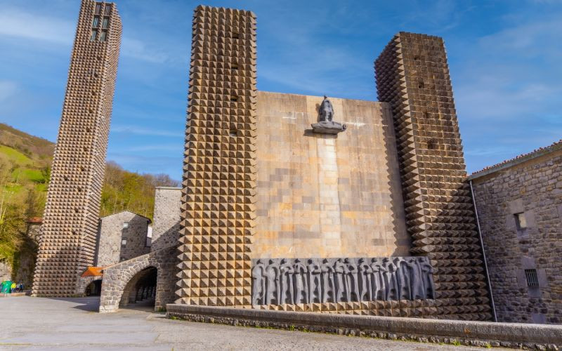 Se promener dans le sanctuaire confère paix, calme et tranquillité