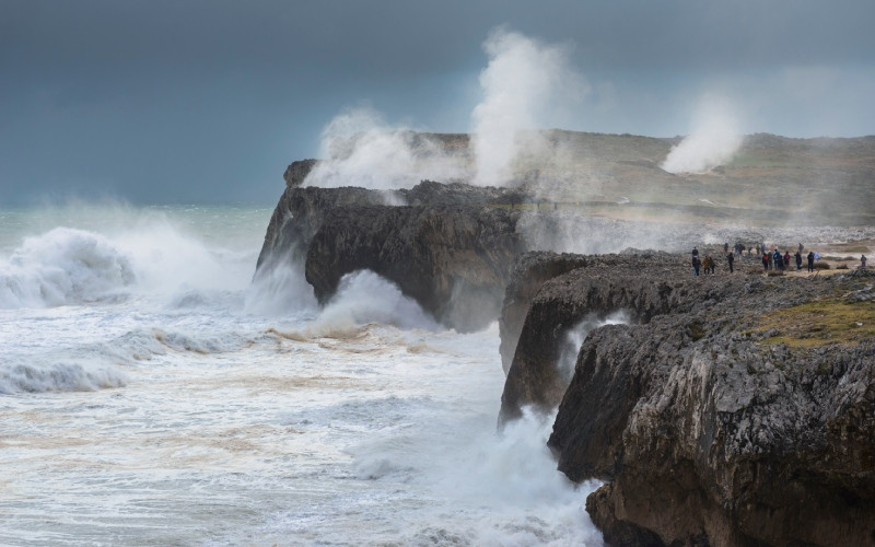 Souffleurs de Pría sous l’orage