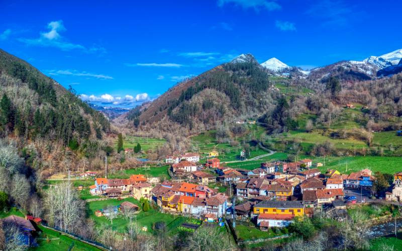 Le village dans les montagnes