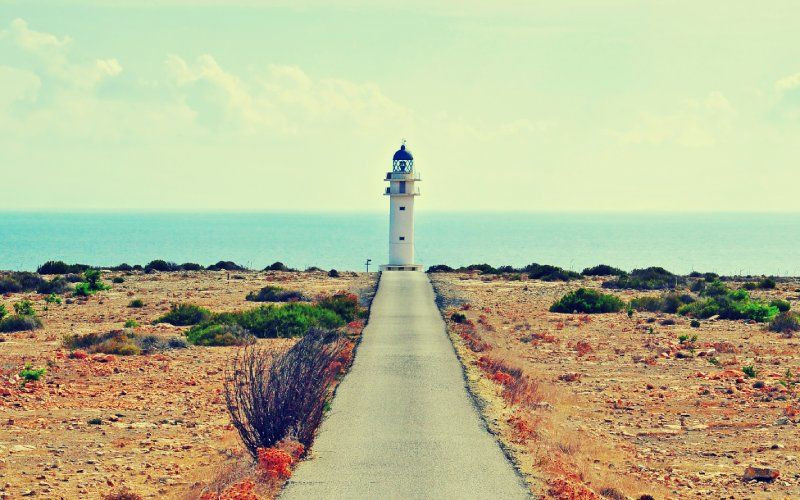 Dernier tronçon de la route menant au phare de Barbaria