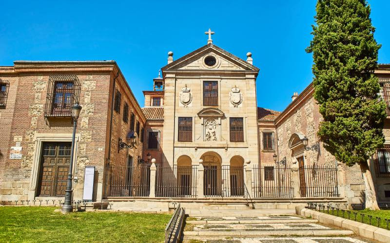 Façade du monastère de l'Incarnation à Madrid