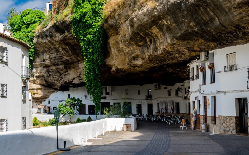 Setenil de las Bodegas.