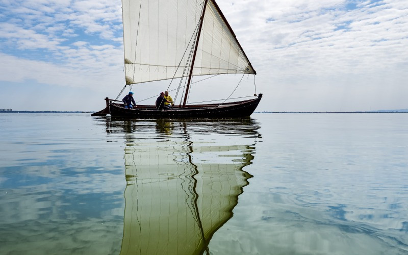 La navigation traditionnelle à la voile latine