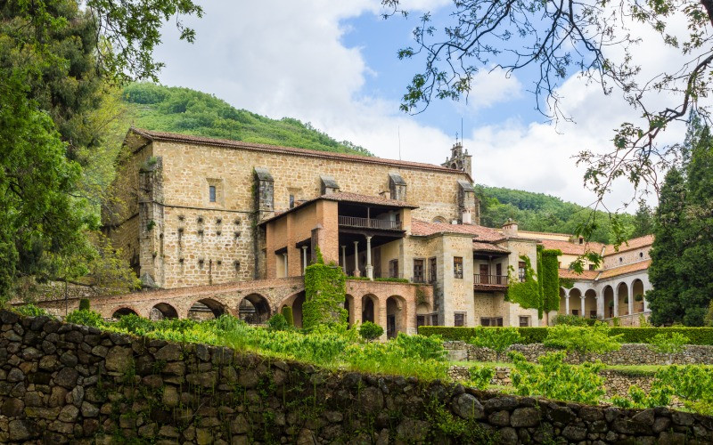 Le monastère de Yuste est le lieu choisi par Charles pour passer les dernières années de sa vie