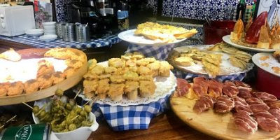 comer bilbao margen derecho pinchos taberna plaza nueva