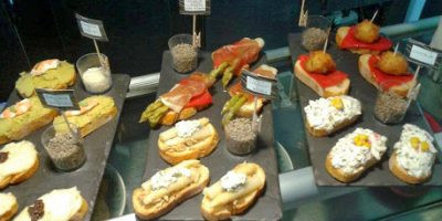 comer pinchos Valderrobres bar sisquet