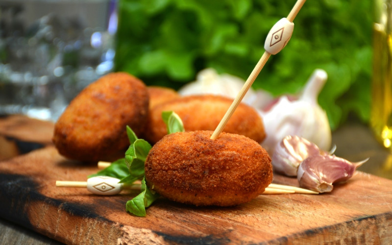 Croquettes de morue prêtes à déguster.