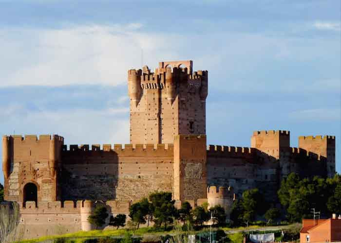 Castillo de Conyanza en Valencia de Don Juan