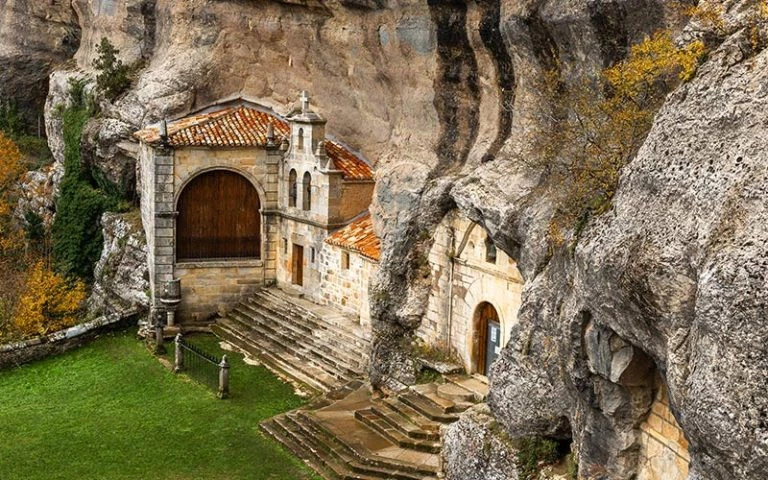 Église San Bernabé