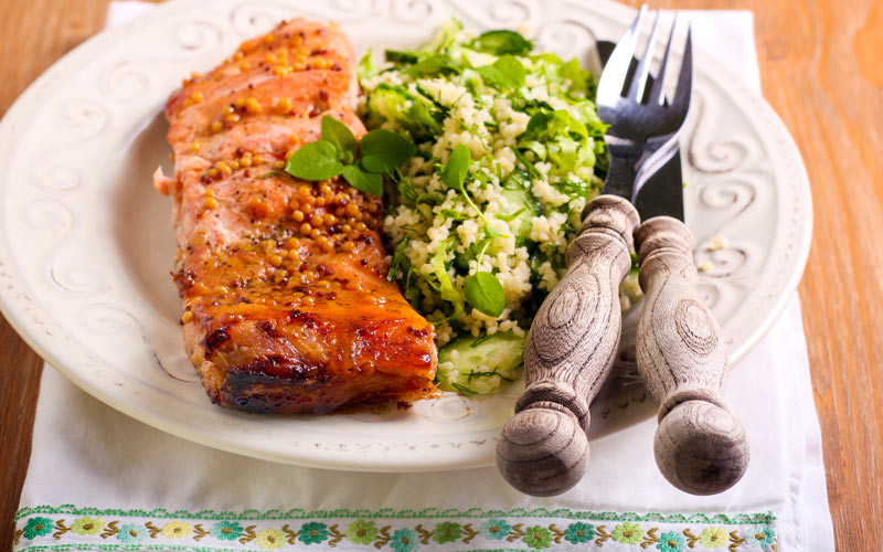 Salmón al horno con miel y mostaza Saumon rôti au miel et à la moutarde