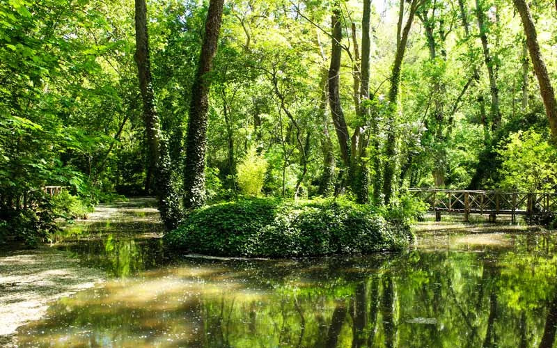 Jardin de l’Abbaye de Piedra