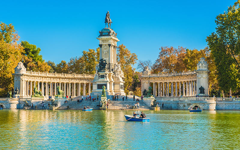 Grand étang du Retiro