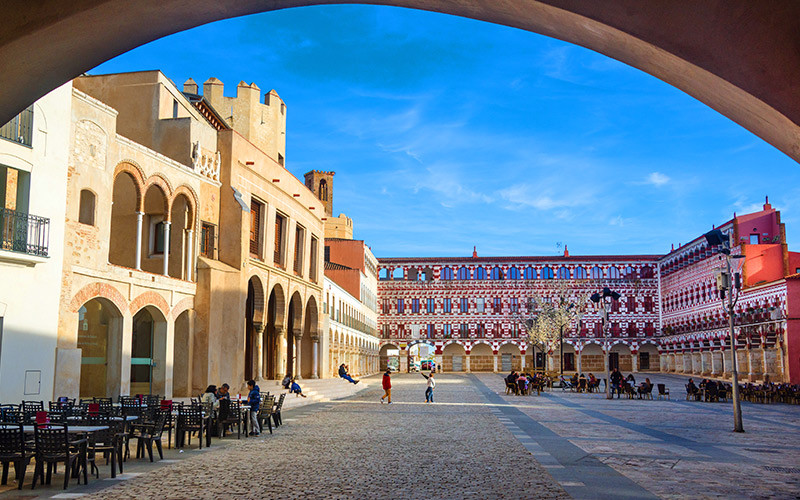 Place Alta de Badajoz, places colorées d'Espagne