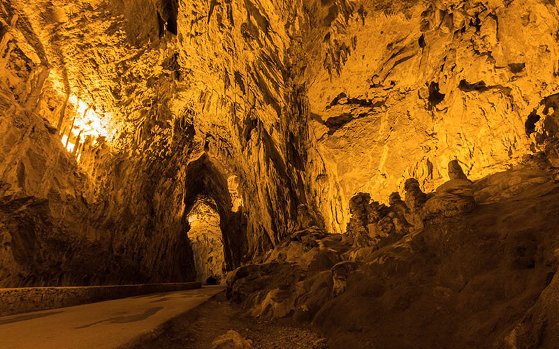 Intérieur de la grotte 