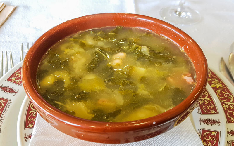 Caldo Gallego