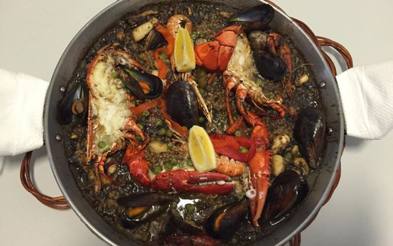 Paella aux fruits de mer à El Palanquí