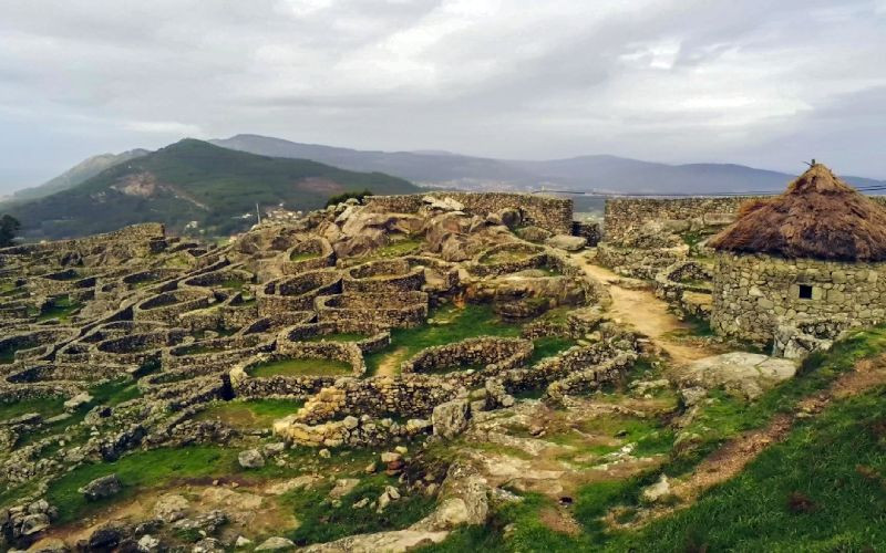 Vue générale du castro de Santa Tecla