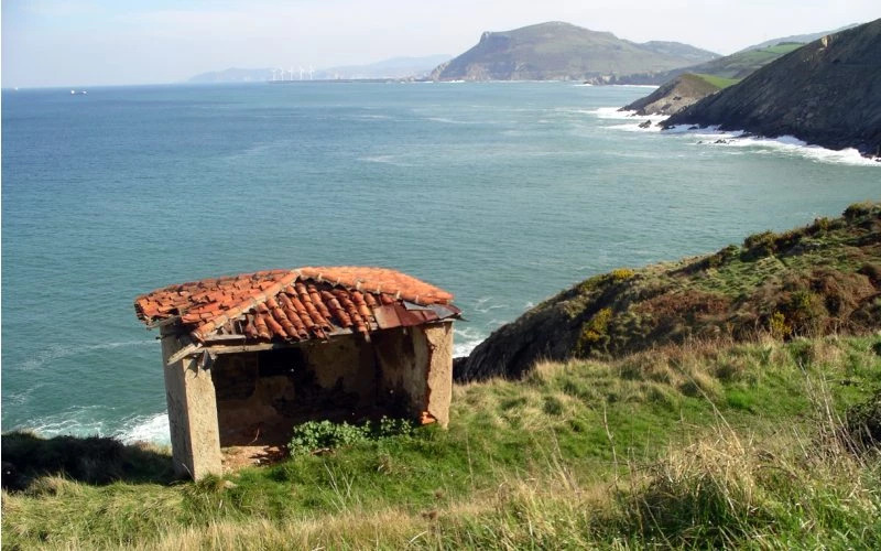 Vue depuis la Voie Verte du Piquillo près d’Ontón