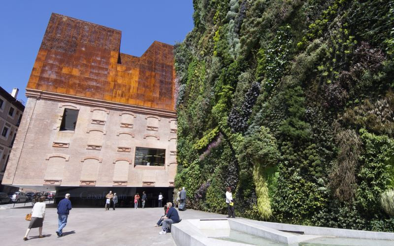 Le jardin vertical du CaixaForum à Madrid