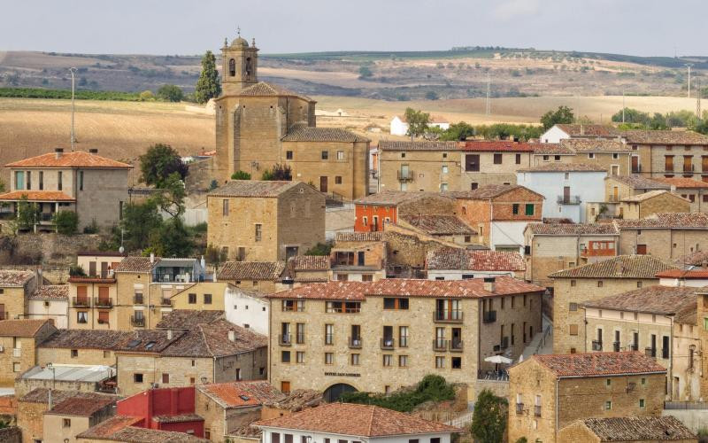 Église du Santo Sepulcro dominant Torres del Río