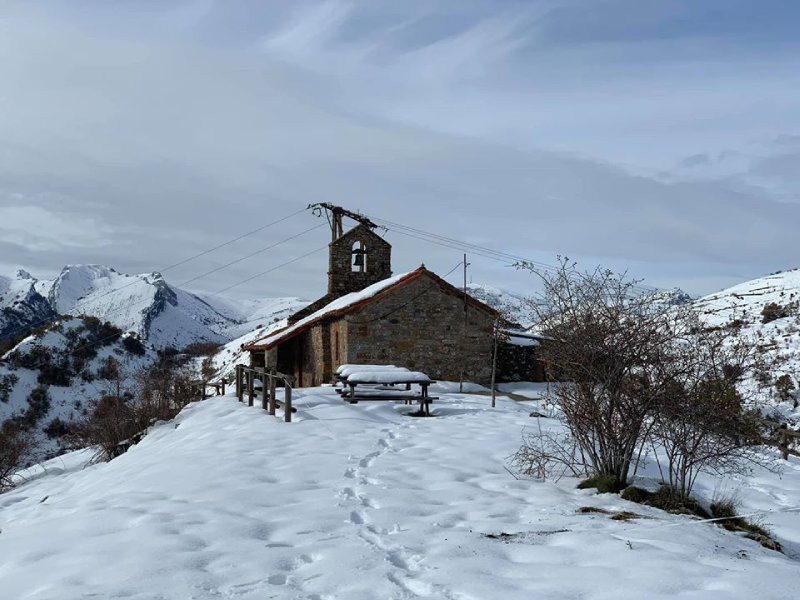 Église de Paradilla de Gordón