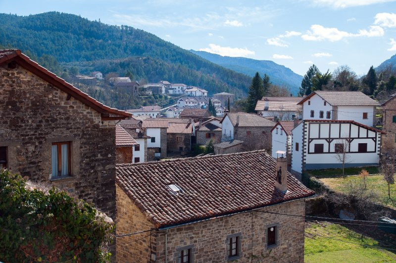 Isaba, dans le cadre du traité des Trois Vaches