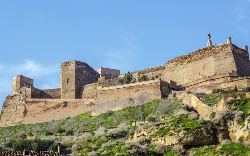 Rampe d’accès au Château Templier de Monzón