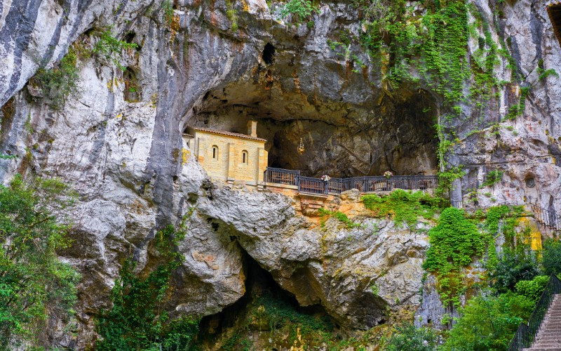 Grotte sacrée de Covadonga