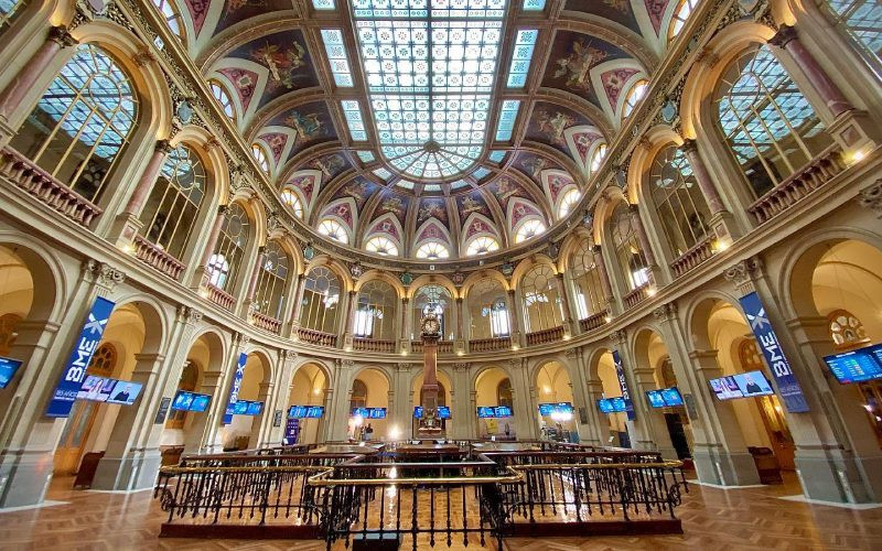 Intérieur du Palais de la Bourse de Madrid