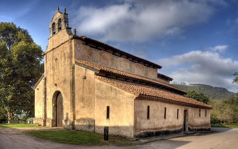 Extérieur de San Salvador de Priesca