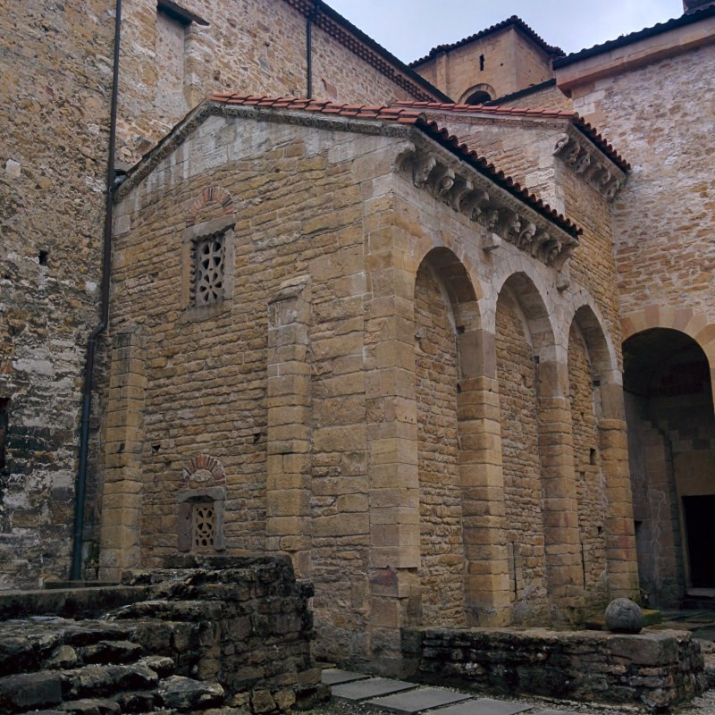 Extérieur de la Chambre Sainte de la Cathédrale d'Oviedo