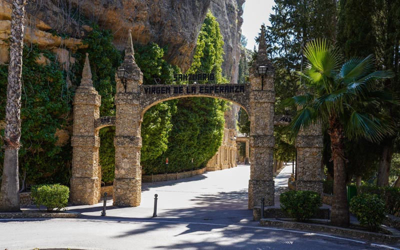 Entrée du sanctuaire de la Virgen de la Esperanza