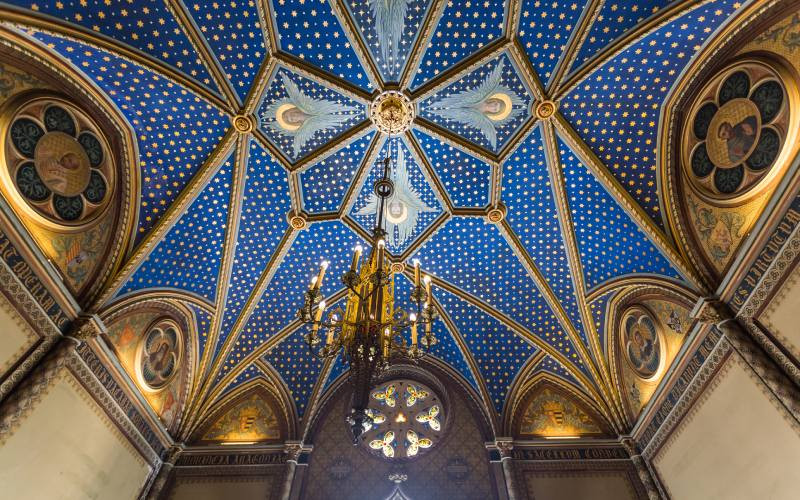 Toit de la chapelle néo-gothique du palais ducal de Gandía