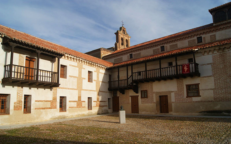 Monastère Nuestra Señora de Gracia à Madrigal de las Altas Torres.