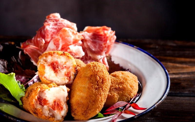 Croquettes au jambon serrano