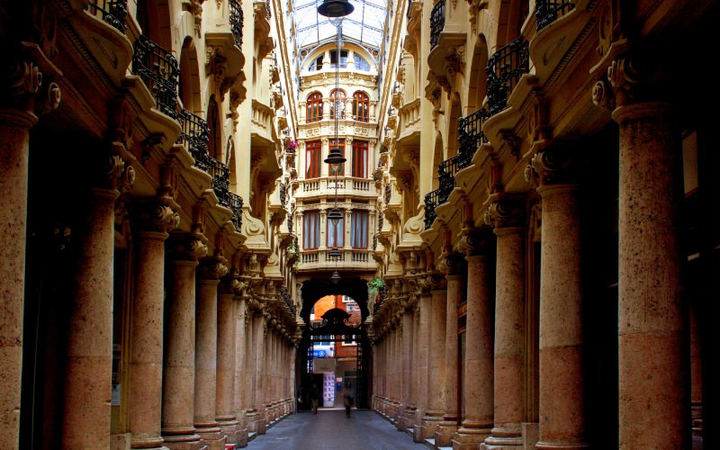 Intérieur du Pasaje de Lodares