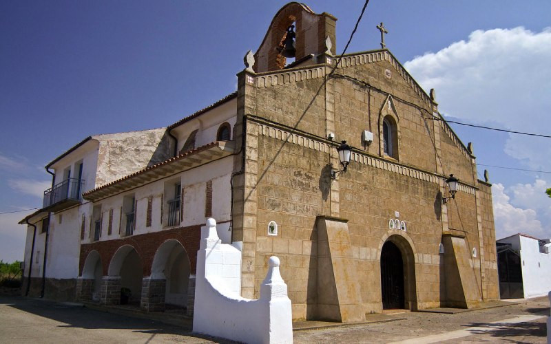 Façade principale de l’église de la Transfiguración