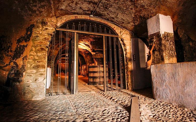 Une des caves-grotte du quartier