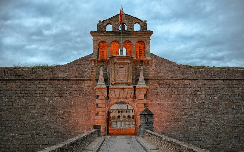 Abords, ponts et clocher de la Citadelle de Jaca