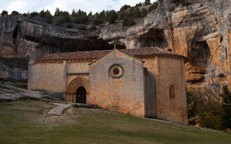 On pense que l'église est d'origine templière